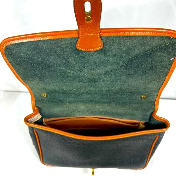 VINTAGE DOONEY AND BURKE PURSE - Picture 10 of 16